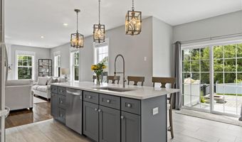 54 Michael Dr, Bristol, RI 02809