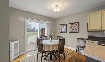 2 Amberwood Ct 2, Bourne, MA 02532