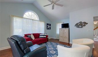 521 Corey Ln, Middletown, RI 02842