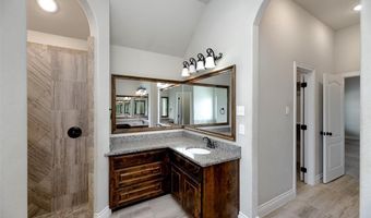 1008 Sky Ct, Weatherford, TX 76085
