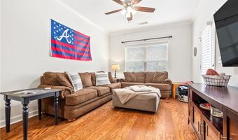 607 W GLENN Ave 103, Auburn, AL 36832