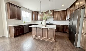 6394 S Trailwoods Dr, Ann Arbor, MI 48103