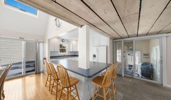 45 W 19th St, Avalon, NJ 08202