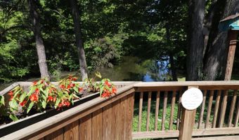 714 Edgewood Dr, Batesville, IN 47006