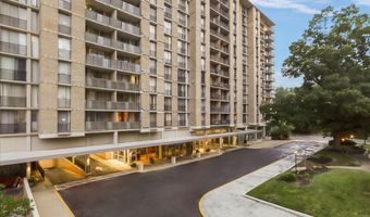 4600 S FOUR MILE RUN Dr 207, Arlington, VA 22204