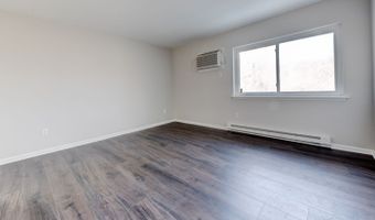 136 Pembroke Rd 9-78, Danbury, CT 06811