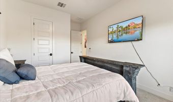 2080 E AQUARIUS Pl, Chandler, AZ 85249