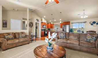 2606 Sapphire Ln, Anderson, CA 96007