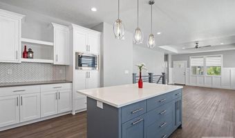 6147 Beacon Ln, Chubbuck, ID 83202