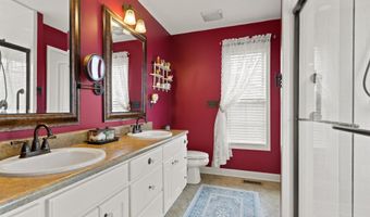 314 War Emblem Dr, Boiling Springs, SC 29316