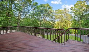 141 Stone Rd, Burlington, CT 06013