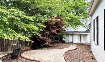 102 Jackson St, Albertville, AL 35950