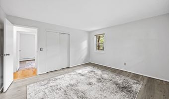 486 Oak Ave 50, Cheshire, CT 06410