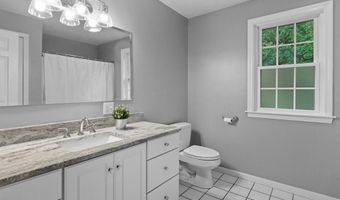 41 Nancy Dr, Ashland, MA 01721