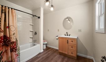 15407 Aberdeen Rd, Bennington, IN 47011