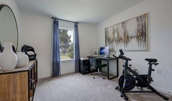 61 Shay St, Angier, NC 27501