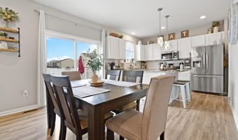 48 Farragut Ave, Barnegat, NJ 08005