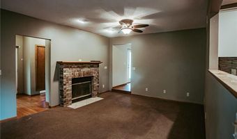 610 25th St SW, Austin, MN 55912
