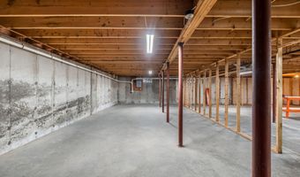 4 Highview Ter, Belfast, ME 04915