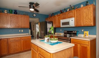 202 W DARBY Cir, Dover, DE 19904