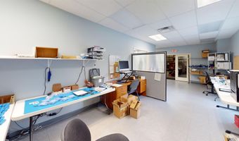 10 Commerce Park N, Bedford, NH 03110