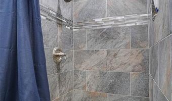 605 Comanche Trl, Altus, OK 73521