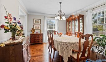 106 Collier Dr, Albertville, AL 35951