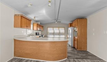 92 Bayview Pkwy, Middletown, RI 02842