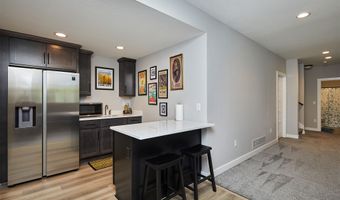 1532 Marina Cove Dr, Polk City, IA 50226