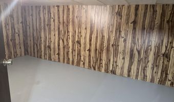 1517 NAVARINO St, Algoma, WI 54201