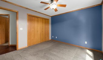 209 W Ironwood St, Brandon, SD 57005