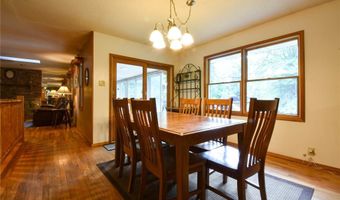 5557 Schuetz Ln, Alhambra, IL 62001