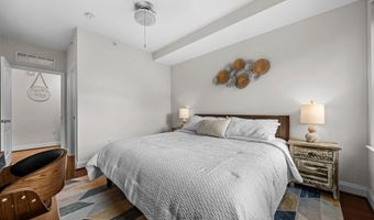 1111 ORONOCO St 326, Alexandria, VA 22314