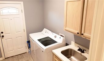 570 County Road 137, Alice, TX 78332