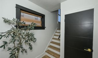 1033 Herberich Ave, Akron, OH 44301