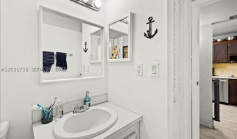 3101 N Country Club Dr 209, Aventura, FL 33180