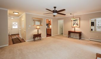 4 Bow Center Rd F2, Bow, NH 03304