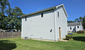 251 Main St, Middletown, NJ 07748