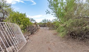 33601 S MUD SPRINGS Rd 72, Black Canyon City, AZ 85324