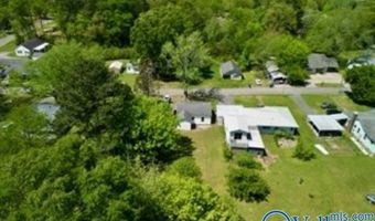434 4th St NW, Arab, AL 35016