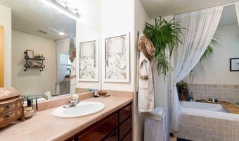 312 N MESA VERDE Ave, Aztec, NM 87410