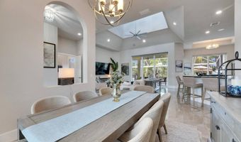 706 Manns Harbor Dr, Apollo Beach, FL 33572