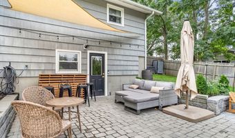 12 Arrowhead Rd, Bellingham, MA 02019