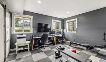 302 31st St SW, Altoona, IA 50009