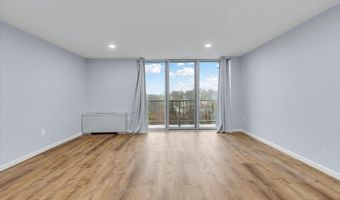 4520 KING St 601, Alexandria, VA 22302