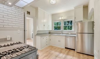 4405 COMMERCIAL St, Astoria, OR 97103