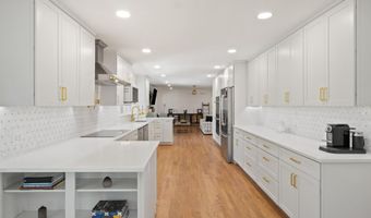 2606 N QUINCY St, Arlington, VA 22207