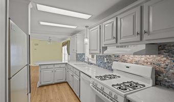 77 Lear Dr, Coventry, RI 02816