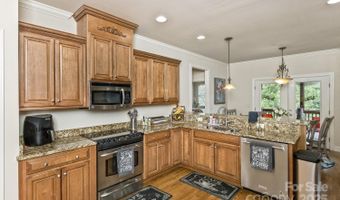 33 Stone House Rd, Arden, NC 28704