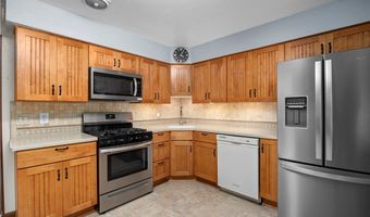 795 Tarry Ln, Amherst, OH 44001